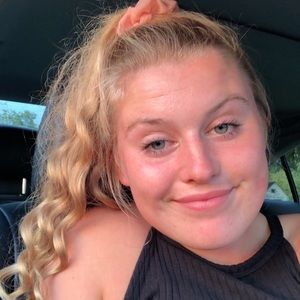 Meet your Posher, Paige